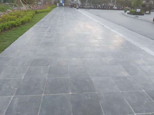 Paver Pic 1 - Bluestone Blue Thermal with White Vein Selection  Tumbled