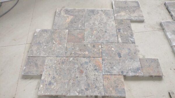 Paver Pic 12 - Da Ech Skin N29 Sandblasted (Wet)