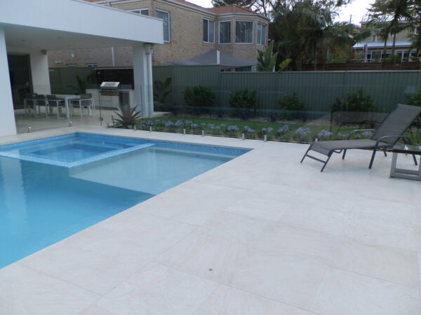 Paver Pic 13 - Bianco Cristallo Select Sandblasted