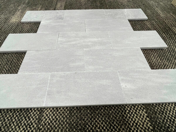 Paver Pic 16 - Silver Carrara Cloudy Vein Sandblasted