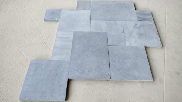 Paver Pic 17 - Bluestone Blue Thermal Honed