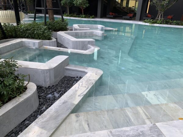 Paver Pic 2 - Silver Carrara Cloudy Vein