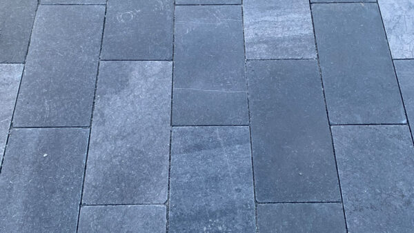 Paver Pic 35 - Bluestone Blue Thermal Tumbled with Sealer 8x16