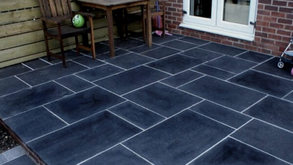 Paver Pic 9 - Bluestone Charcoal